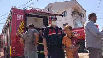 İnegöl’de bir depo küle döndü küçük Huzeyfe bisikletine ağladı