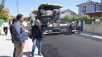 Meram sokaklarında yaz mesaisi Asfalt ve parke çalışmaları hızlandı