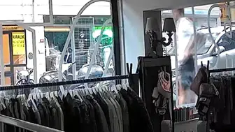 Beyoğlu’nda antika bisiklet hırsızına kamera yakalattı