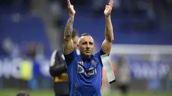 İki ayağını da kullanan efsane Santi Cazorla emekli oldu