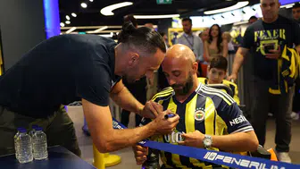 Vedat Muriqi taraftarlarla bir araya geldi