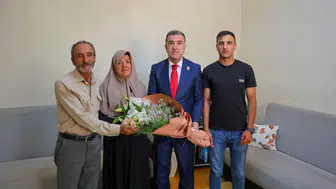Bayburt Valisi 15 Temmuz gazilerini evlerinde ziyaret etti