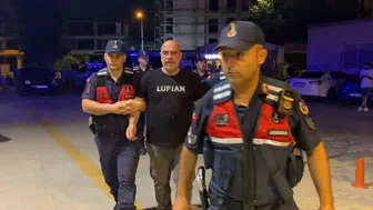 Yönetmen Ezel Akay evinde kenevir yetiştirirken yakalandı
