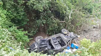 Hatay'da dereye uçan araçta 7 kişi yaralandı
