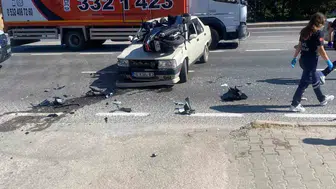Eskişehir yolunda motosiklet ve otomobil birbirine girdi