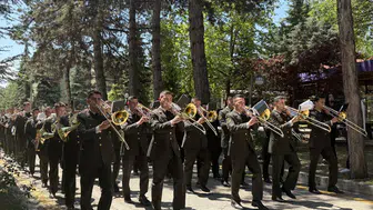 Bando Astsubay Okulu'nda kadın imzası