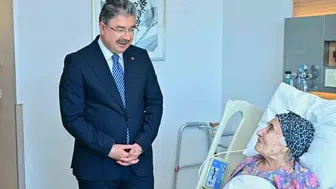 Vali Gıcı'yı hastanede ziyaret ederek moral verdi