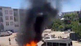 Kahta’da çöp yangını park halindeki araçlara zarar verdi