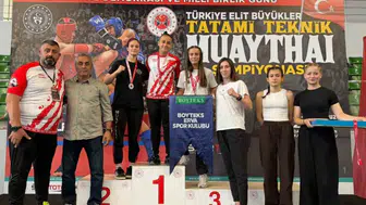 Manisalı sporcular ringden beş madalyayla döndü