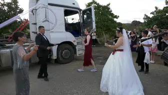 Keşanlı damat düğün konvoyuna dev TIR’ları dahil etti