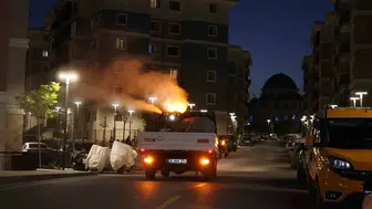 Hatay’da sinek ve haşere istilasına karşı gece gündüz ilaçlama mesaisi