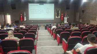 Kars polisine kumar bağımlılığı ile mücadele eğitimi verildi