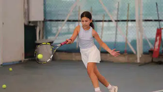 Menteşe’de çocuklar için ücretsiz tenis dönemi başladı