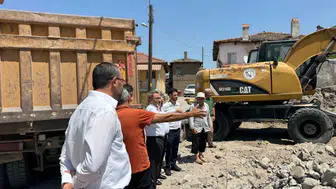 Sındırgı depremin izlerini silmeye çalışıyor