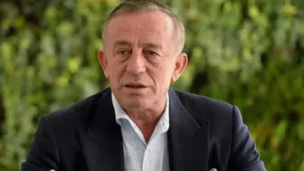 Ali Ağaoğlu'nun bebek heyecanı 1 milyon liraya mal oldu