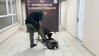 Batman yolunda valize gizlenmiş uyuşturucuya geçit yok