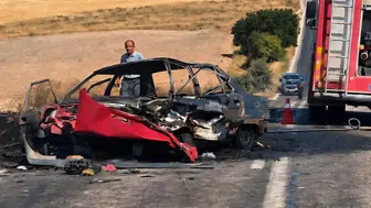Emirdağ yolunda feci kaza Bir sürücü yanarak can verdi