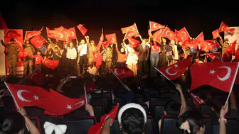 Erzurumda gençler 15 Temmuz ruhunu tiyatroyla yaşattı