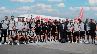 Podolski’nin takımı Fenerbahçe maçı için İstanbul’a indi
