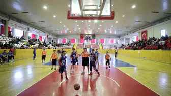 Sivas Gücü Belediyespor altyapısı dört kategoride birden kürsüye çıktı