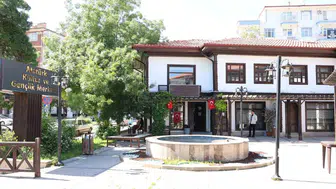 Kırıkkale Belediyesi kurslarına giden gençler sınavda derece yaptı