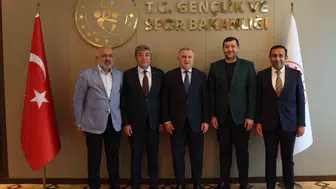 Kayserispor yönetimi Ankara’da destek turuna çıktı