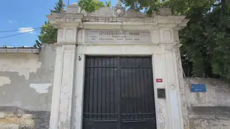 Üsküdar'da mezarlığa saldırı düzenleyen şüpheli yakalandı