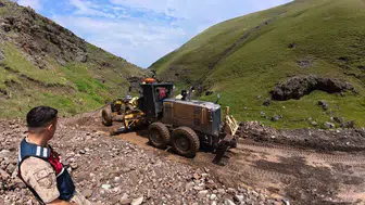 Iğdır’da selin kopardığı köy yoluna acil müdahale