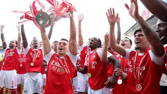 Sen misin satan!? Arsenal taraftarından Trossard isyanı