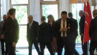 Bahçeli Meclis'te DEM Partili isimleri makamında ağırladı