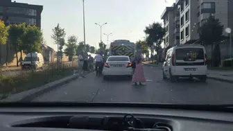 Eskişehir'de sabah trafiğinde servis kazası