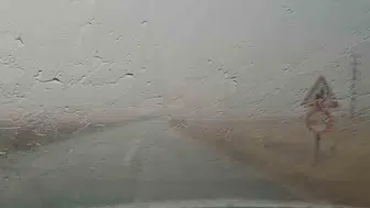 Tekirdağ'da sağanak hayatı durdurdu