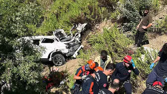 Antalya'da aile faciası Uçuruma yuvarlanan kamyonetten 5 ölü çıktı