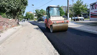 Turgutlu yollarında asfalt mesaisi hız kazandı
