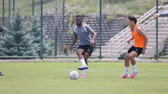 Alanyaspor yeni sezon hazırlıkları için Erzurum’un yolunu tuttu