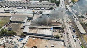 İzmir Bayraklı’da otomotiv dükkanında korkutan yangın