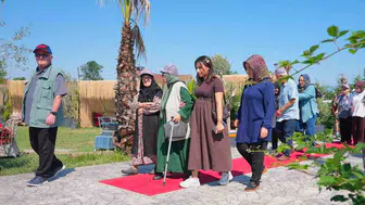 Düzceli Alzheimer hastaları yaban mersini bahçesinde buluştu