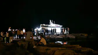 Giresun sahilinde gece yarısı kaza Sahil Güvenlik botu kayalıklara vurdu