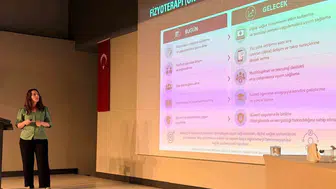 Antalya’da gençler geleceğin mesleklerini uzmanlarından dinledi