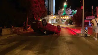 Isparta Gökçay Kavşağı'nda gece saatlerinde otomobil takla attı