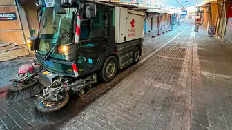Efeler’in tarihi noktaları yeni güne temizlikle başladı