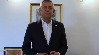 Özgür Özel Yeni Parti için bağış kampanyasını başlattı