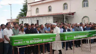 Malatya’da trafik kazasında kaybettiğimiz aile son yolculuğuna uğurlandı