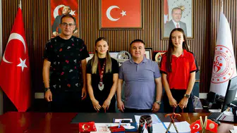 Bilecikli iki genç atlet kürsüye çıktı