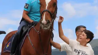 Abant Gölü'nde atlı jandarma devriyesi başladı