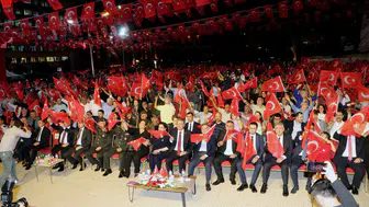 Adana 15 Temmuz için meydanlara indi