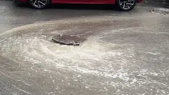İstanbul'da sağanak hayatı felç etti
