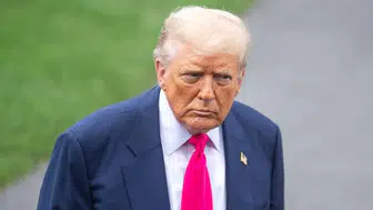 Trump İran'a karşı askeri seçenek masada dedi