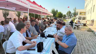 Vezirköprü'de imam hatip mezunları pilav gününde buluştu