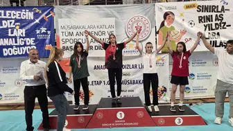 Bilecikli tekvandocu Sakarya’dan madalyayla döndü